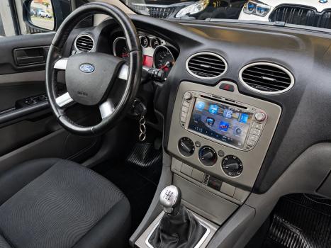 FORD Focus Hatch 1.6 16V 4P SE PLUS FLEX, Foto 6