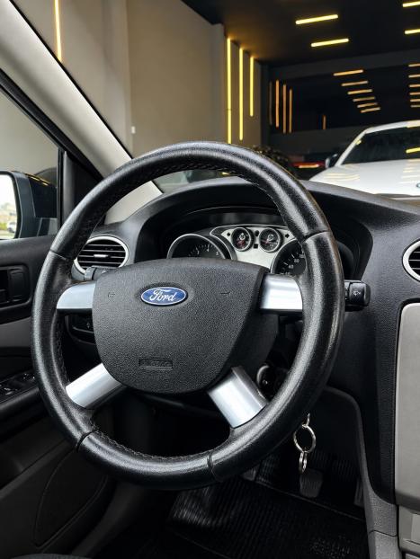 FORD Focus Hatch 1.6 16V 4P SE PLUS FLEX, Foto 8