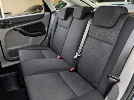 FORD Focus Hatch 1.6 16V 4P SE PLUS FLEX, Foto 11