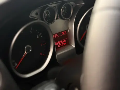 FORD Focus Sedan 2.0 16V 4P FC FLEX AUTOM�TICO, Foto 3