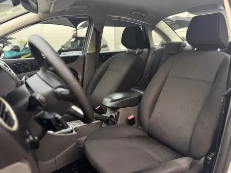 FORD Focus Sedan 2.0 16V 4P FC FLEX AUTOM�TICO, Foto 13