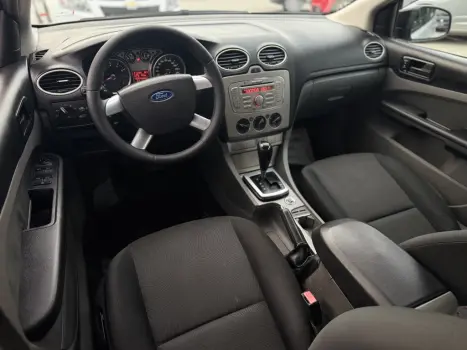 FORD Focus Sedan 2.0 16V 4P FC FLEX AUTOM�TICO, Foto 14