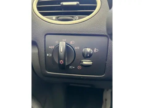 FORD Focus Sedan , Foto 14