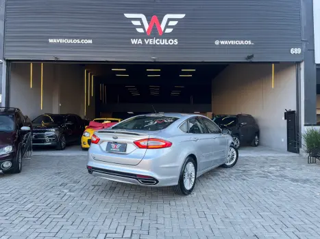 FORD Fusion 2.0 4P 16V TITANIUM AWD AUTOM�TICO, Foto 2