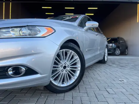 FORD Fusion 2.0 4P 16V TITANIUM AWD AUTOM�TICO, Foto 27