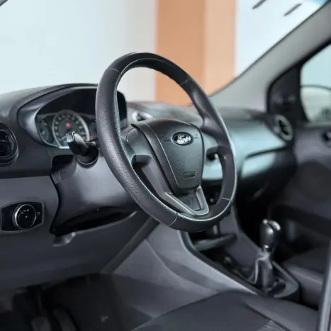 FORD Ka Hatch 1.5 12V 4P FLEX TI-VCT SE, Foto 9