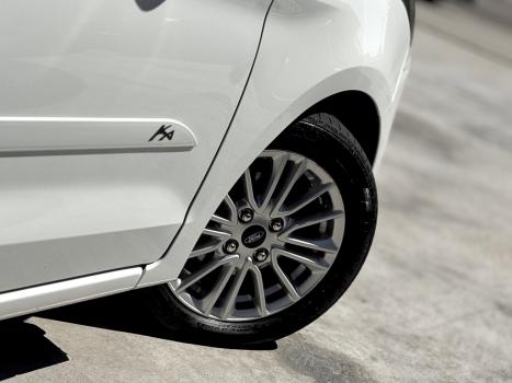 FORD Ka + Sedan 1.5 12V 4P FLEX TI-VCT TITANIUM AUTOM�TICO, Foto 6