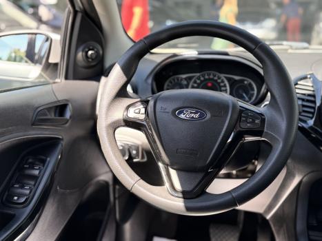 FORD Ka + Sedan 1.5 12V 4P FLEX TI-VCT TITANIUM AUTOM�TICO, Foto 9