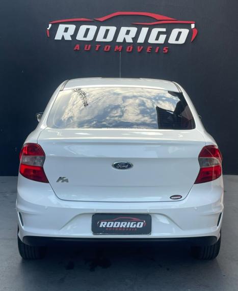 FORD Ka + Sedan 1.5 12V 4P FLEX TI-VCT SE AUTOM�TICO, Foto 2