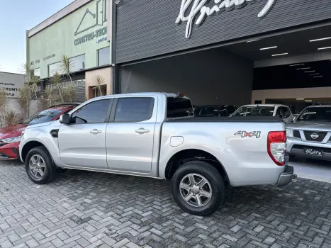 FORD Ranger 2.2 16V XLS DIESEL 4X4 CABINE DUPLA, Foto 11