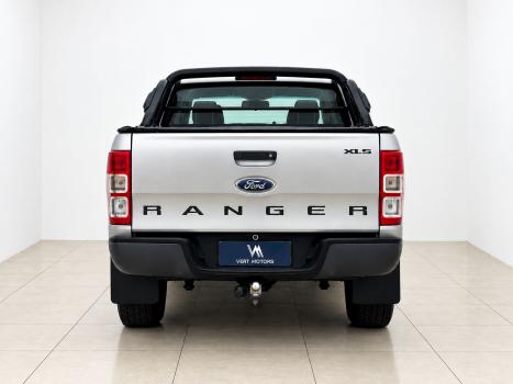 FORD Ranger 2.2 16V XLS DIESEL 4X4 CABINE DUPLA, Foto 6