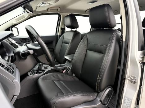 FORD Ranger 2.2 16V XLS DIESEL 4X4 CABINE DUPLA, Foto 18