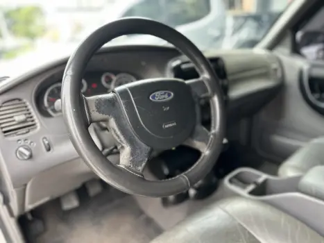 FORD Ranger 3.0 16V 4X4 LIMITED TURBO DIESEL CABINE DUPLA, Foto 2