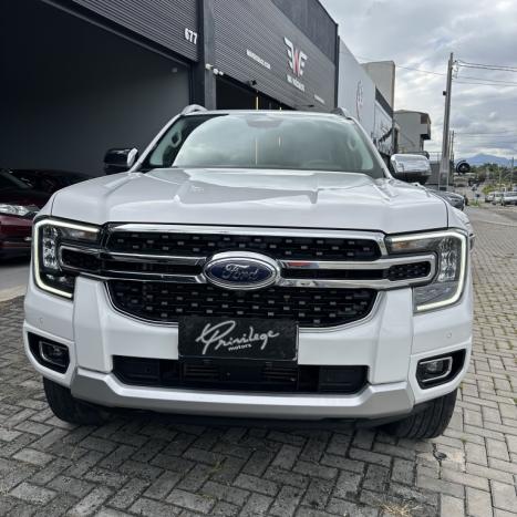 FORD Ranger 3.0 V6 4X4 LIMITED PLUS TURBO DIESEL CABINE DUPLA AUTOM�TICO, Foto 4