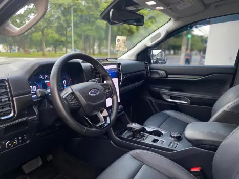 FORD Ranger 3.0 V6 4X4 LIMITED PLUS TURBO DIESEL CABINE DUPLA AUTOM�TICO, Foto 5