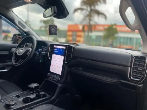 FORD Ranger 3.0 V6 4X4 LIMITED PLUS TURBO DIESEL CABINE DUPLA AUTOM�TICO, Foto 8