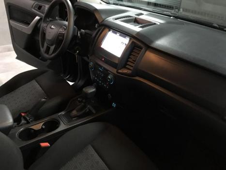 FORD Ranger 3.2 20V CABINE DUPLA 4X4 LIMITED TURBO DIESEL AUTOMTICO, Foto 2