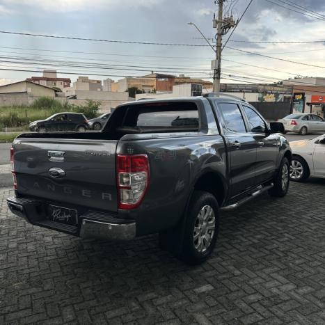 FORD Ranger 3.2 20V CABINE DUPLA 4X4 LIMITED TURBO DIESEL AUTOM�TICO, Foto 5