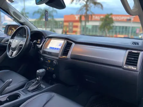 FORD Ranger 3.2 20V CABINE DUPLA 4X4 LIMITED TURBO DIESEL AUTOM�TICO, Foto 8
