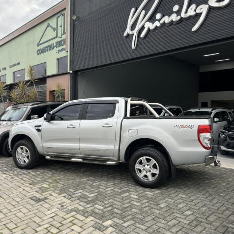 FORD Ranger 3.2 20V XLT 4X4 CABINE DUPLA TURBO DIESEL, Foto 8
