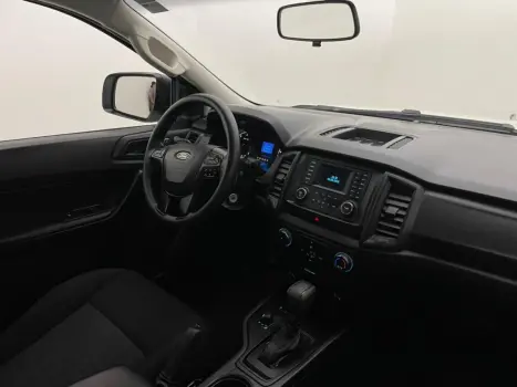 FORD Ranger 3.2 20V XL 4X4 CABINE DUPLA TURBO DIESEL AUTOM�TICO, Foto 13