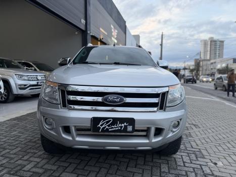 FORD Ranger 3.2 20V CABINE DUPLA 4X4 LIMITED TURBO DIESEL AUTOMÁTICO, Foto 2