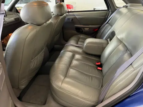 FORD Taurus 3.0 V6 24V 4P LX AUTOMÁTICO, Foto 9 FORD Taurus 3.0 V6 24V 4P LX AUTOMÁTICO, Foto 9