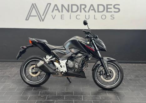 HONDA CB 300 F Twister FLEX CBS, Foto 2