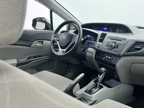 HONDA Civic 1.8 16V 4P FLEX LXS AUTOM�TICO, Foto 14