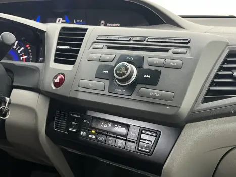 HONDA Civic 1.8 16V 4P FLEX LXS AUTOM�TICO, Foto 19