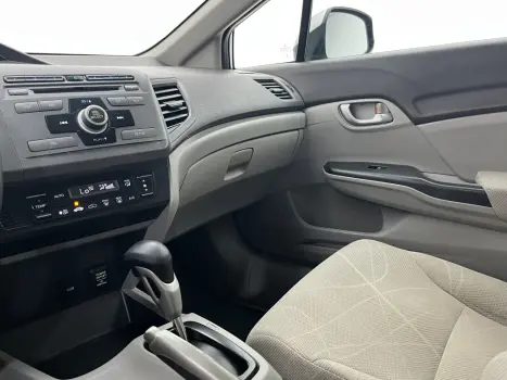 HONDA Civic 1.8 16V 4P FLEX LXS AUTOM�TICO, Foto 20