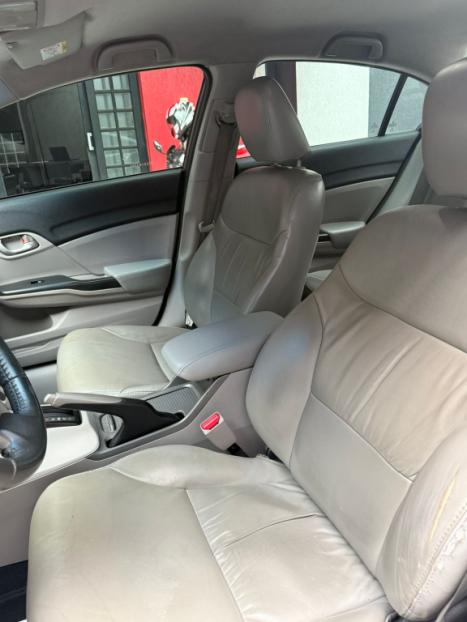 HONDA Civic 1.8 16V 4P FLEX LXS AUTOM�TICO, Foto 3