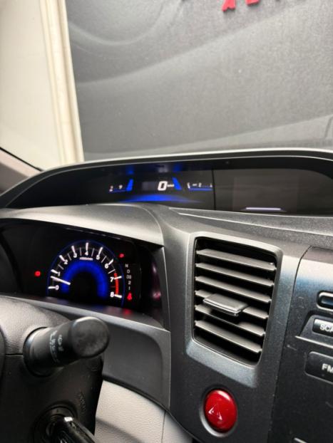 HONDA Civic 1.8 16V 4P FLEX LXS AUTOM�TICO, Foto 8
