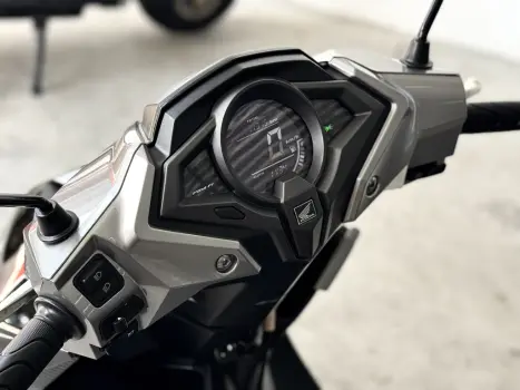 HONDA Elite 125 , Foto 4