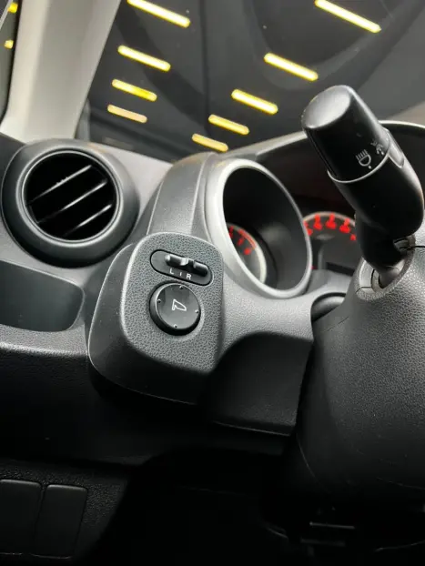 HONDA Fit 1.4 16V 4P LX, Foto 8