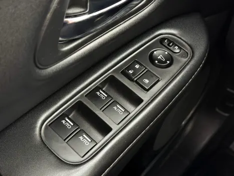 HONDA HR-V 1.8 16V 4P LX FLEX, Foto 10