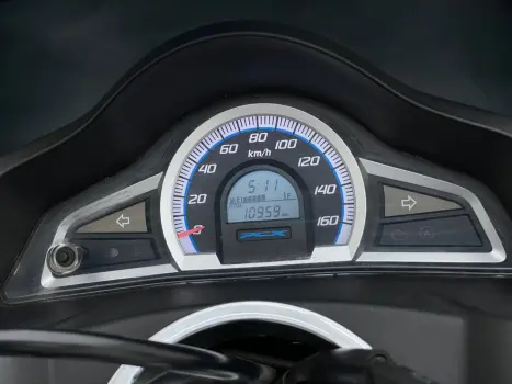 HONDA PCX 150 DLX, Foto 10