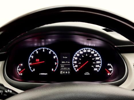 HYUNDAI Azera 3.3 V6 24V GLS AUTOM�TICO, Foto 8