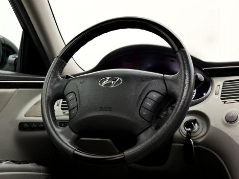HYUNDAI Azera 3.3 V6 24V GLS AUTOM�TICO, Foto 16