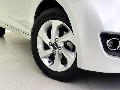 HYUNDAI HB 20 Hatch 1.6 16V 4P FLEX COMFORT PLUS, Foto 3