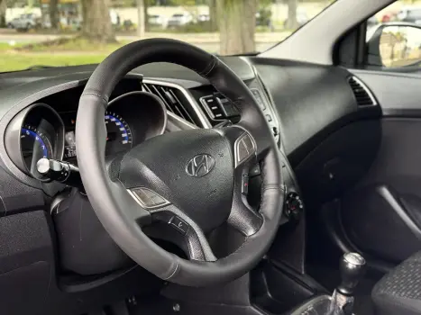 HYUNDAI HB 20 Hatch 1.0 12V 4P FLEX COMFORT PLUS, Foto 2