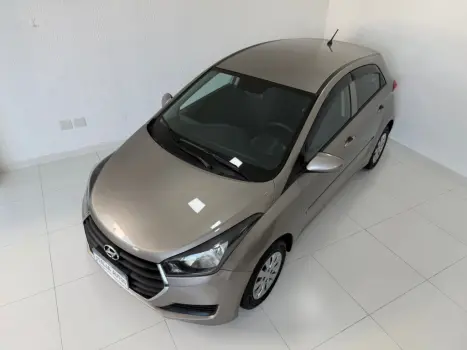 HYUNDAI HB 20 Hatch 1.0 12V 4P FLEX COMFORT PLUS, Foto 2