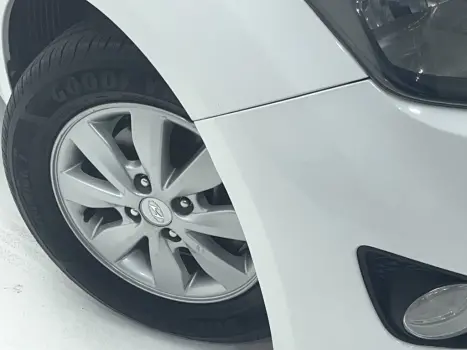 HYUNDAI HB 20 Sedan 1.0 12V 4P FLEX COMFORT PLUS, Foto 4