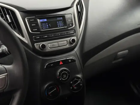 HYUNDAI HB 20 Sedan 1.6 16V 4P FLEX COMFORT PLUS, Foto 4