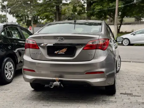 HYUNDAI HB 20 Sedan 1.6 16V 4P FLEX COMFORT PLUS, Foto 9