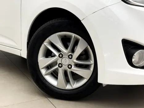 HYUNDAI HB 20 Sedan 1.6 16V 4P FLEX PREMIUM AUTOM�TICO, Foto 3