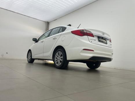 HYUNDAI HB 20 Sedan 1.6 16V 4P FLEX COMFORT AUTOM�TICO, Foto 4