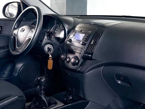 HYUNDAI I30 2.0 16V 4P, Foto 5