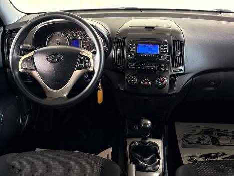 HYUNDAI I30 2.0 16V 4P, Foto 6