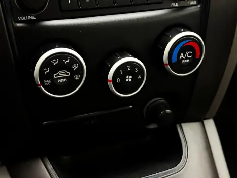 HYUNDAI Tucson 2.0 16V 4P GL, Foto 13